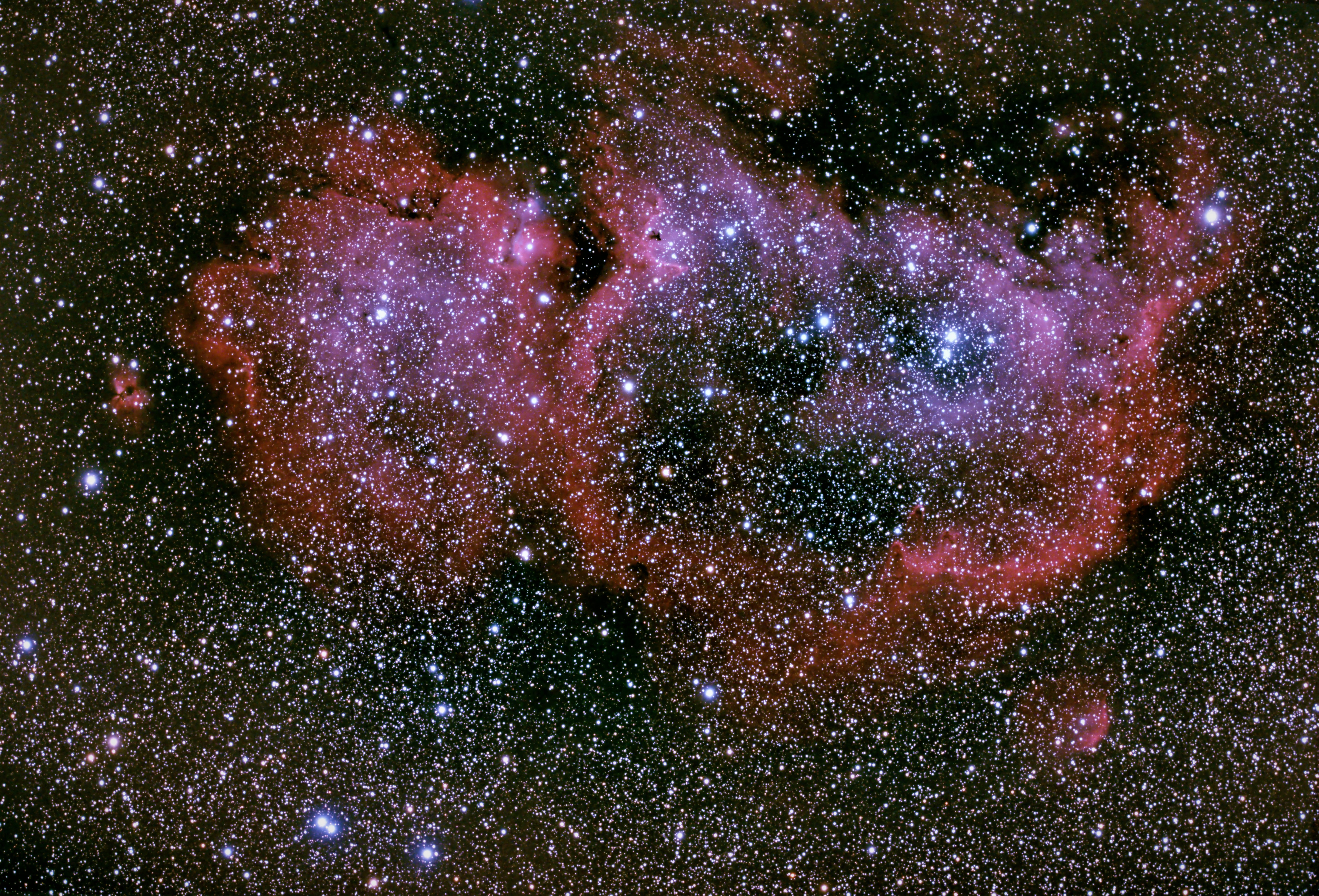 masterLight-BINNING_1-FILTER_1-EXPTIME_300 COPIE.jpg